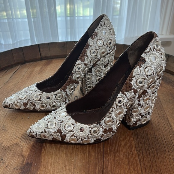 Tory Burch | *2 DIFFERENT SIZED SHOES* Francesca Roccia Rhinestone Heels 6.5 & 7 - Picture 10 of 17